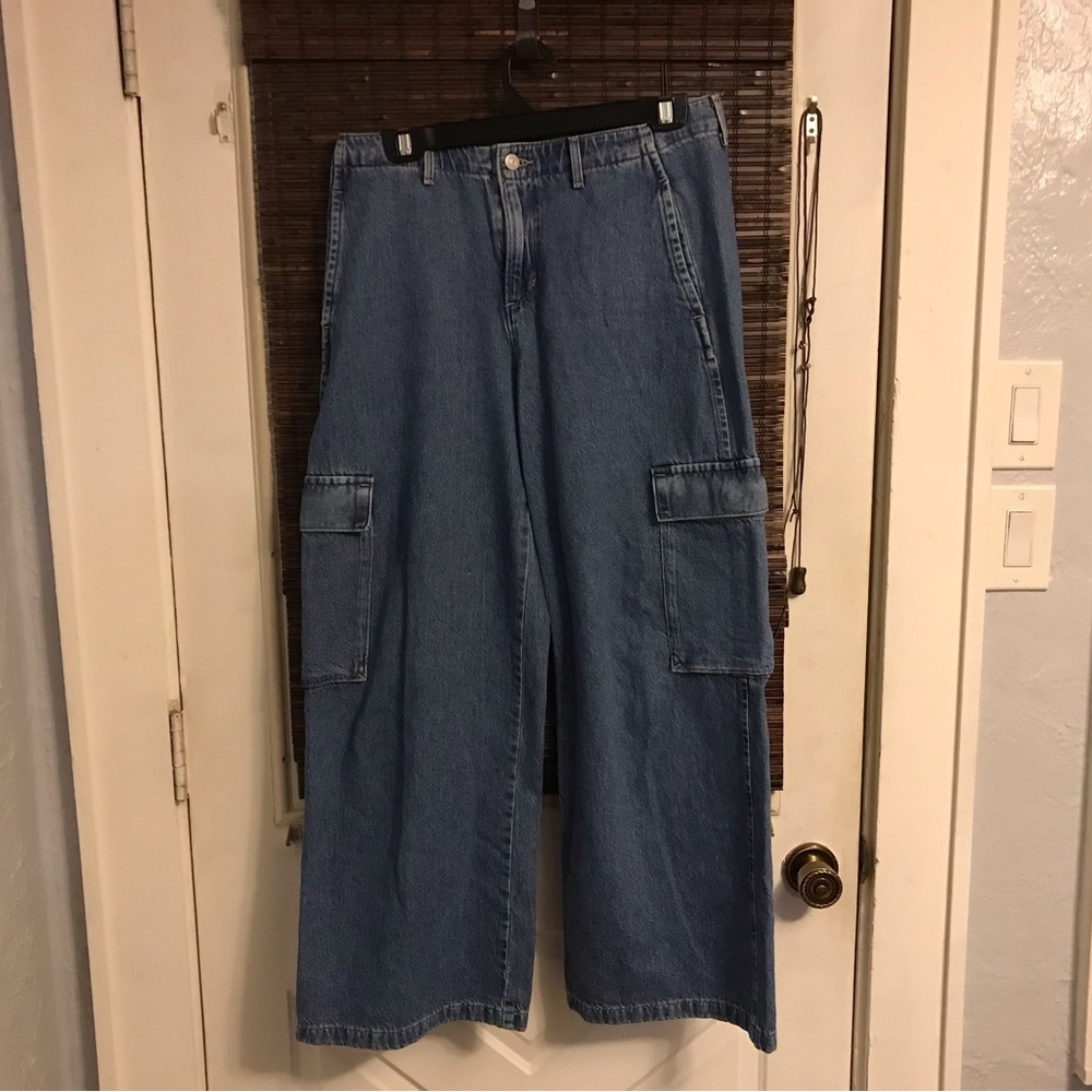 Levi's® Premium
BAGGY CARGO WOMEN'S JEANS